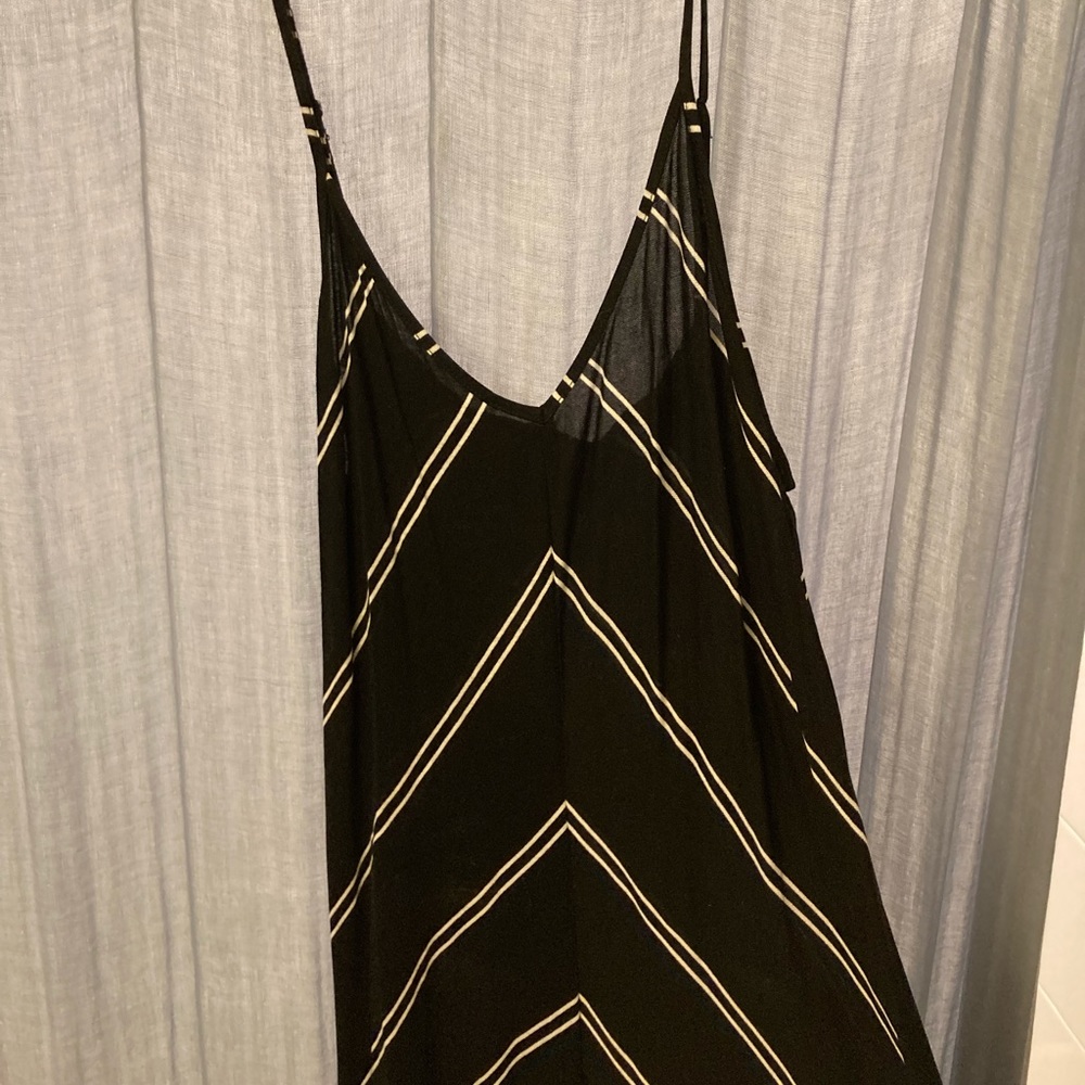 Maxi-dress-black with white stripes
